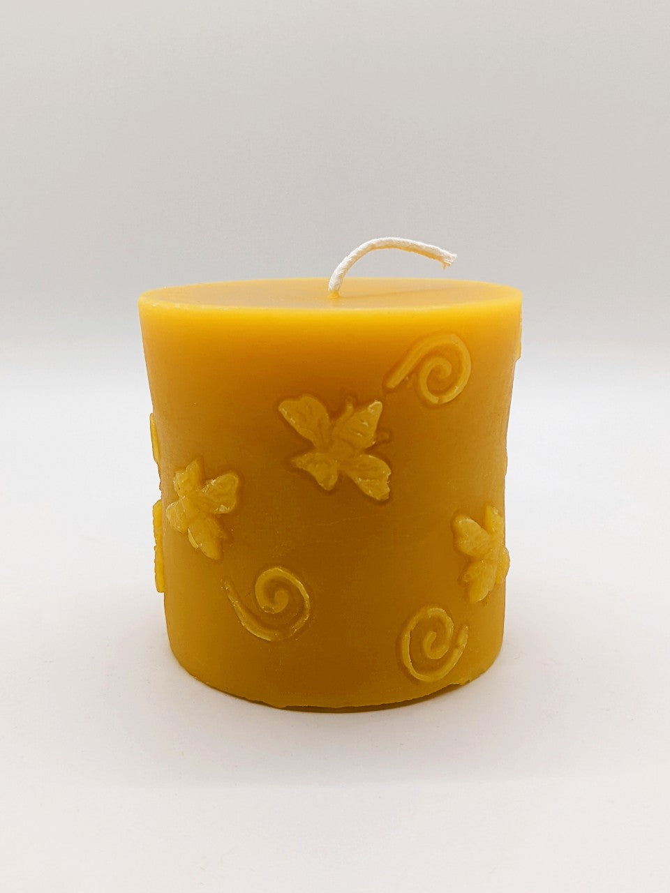 Flying Bee Pillar