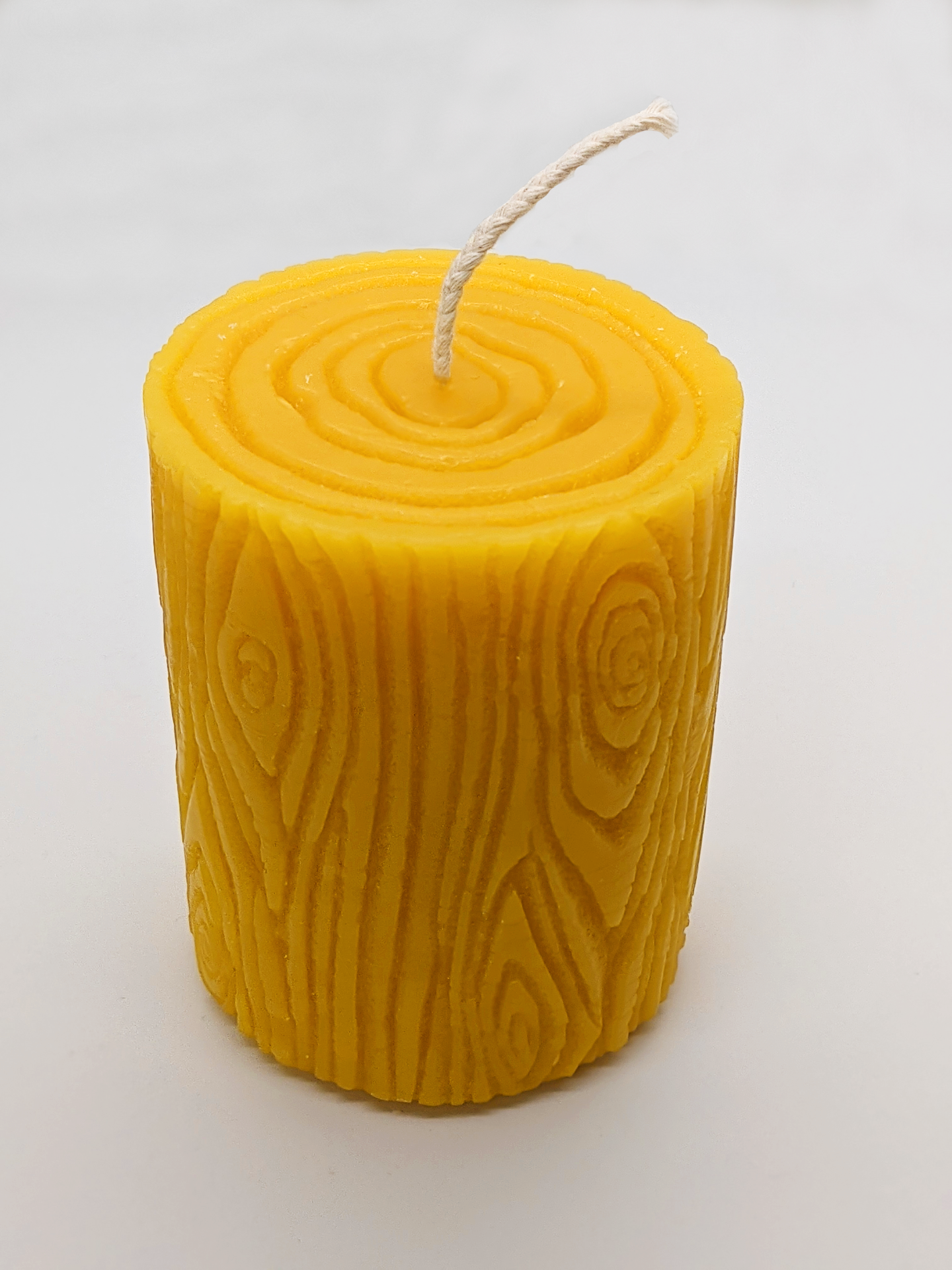 Woodgrain Beeswax Candle